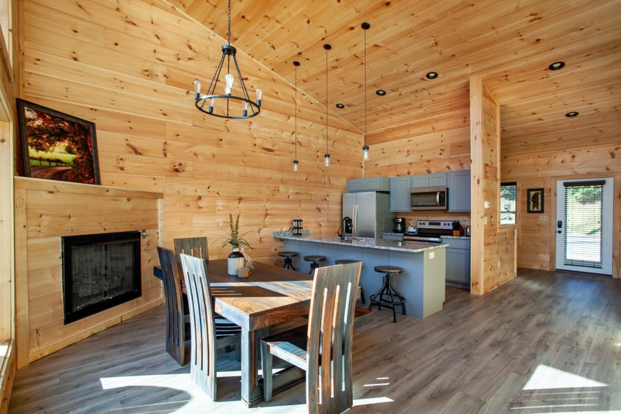 Brand New Build Cozy Cottage With Mountain View Gatlinburg Extérieur photo